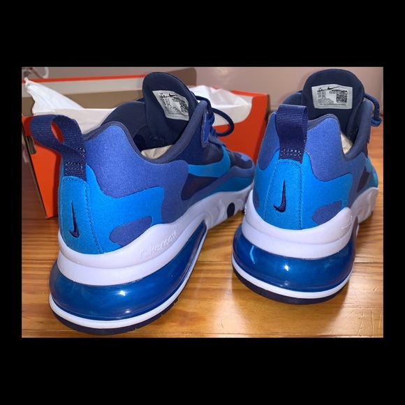 Men’s Nike Air Max 270 React Sneakers - Picture 5 of 8